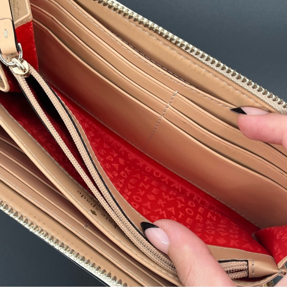 KATE SPADE Bay Street Pebbled Leather Cream & Black Zip Around Wallet EUC - Picture 15 of 15